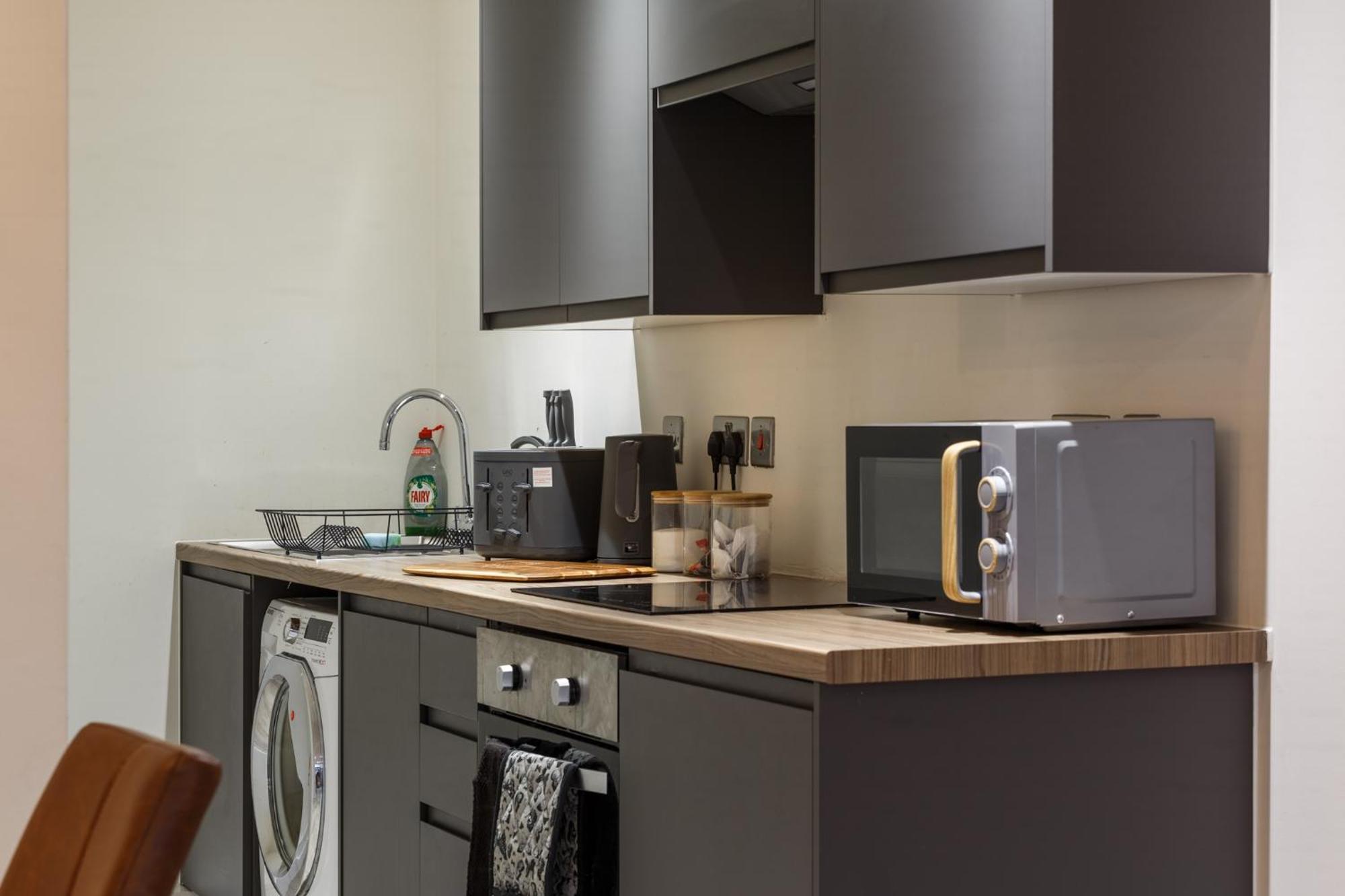 Modern And Cozy Two-Bed Apartment In Bradford Bradford  Exteriör bild